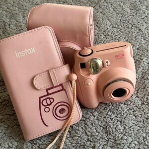 Fujifilm Instax Mini 11 Instant Camera Pink and accessories